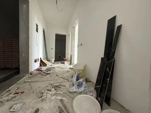 Tirane, shitet apartament 2+1+Ballkon Kati 2, 99 m² 76.800 € (Venatino 2, Kamez)