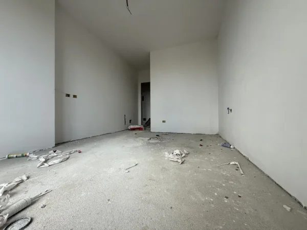 Tirane, shitet apartament 2+1+Ballkon Kati 2, 99 m² 76.800 € (Venatino 2, Kamez)