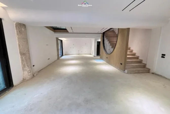 Tirane, jepet me qera Vile 3 Katshe Kati 0, 409 m² 6.000 € (rruga Rexhep Jella,)