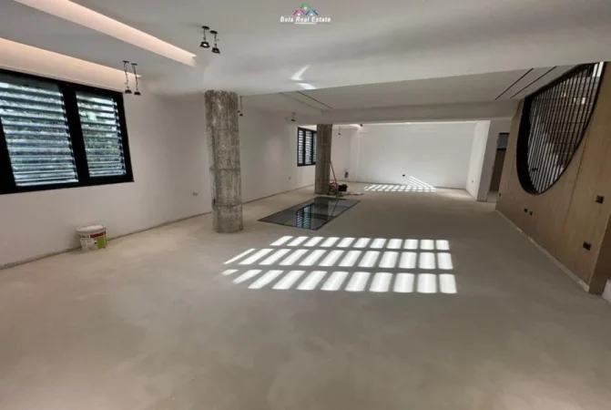 Tirane, jepet me qera Vile 3 Katshe Kati 0, 409 m² 6.000 € (rruga Rexhep Jella,)
