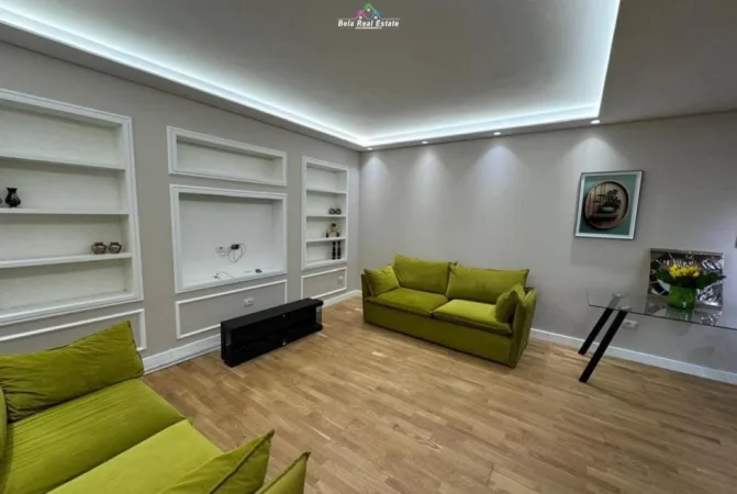 Tirane, jepet me qera apartament 1+1 Kati 2, 77 m² 950 € (Rruga Shyqyri Brari)