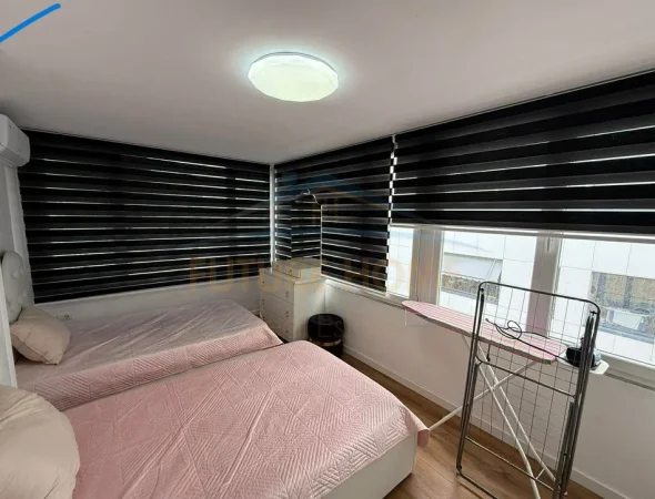Tirane, jepet me qera apartament 2+1+2+Ballkon Kati 5, 136 m² 1.000 € (21 Dhjetori)