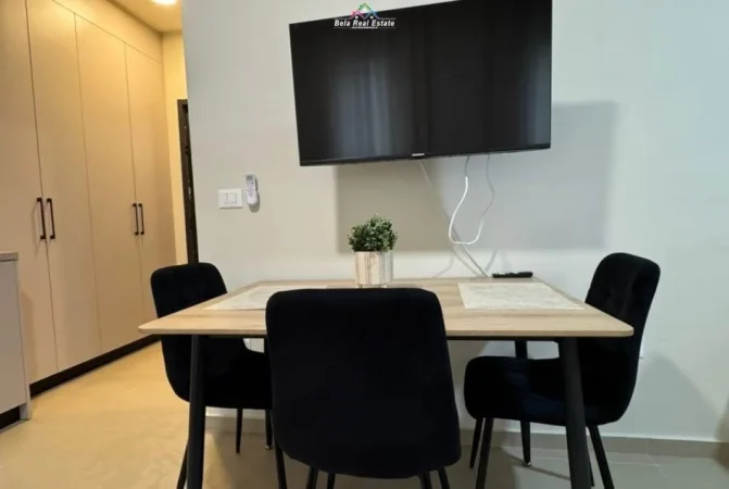 Tirane, jepet me qera garsonier 1+1 Kati 3, 43 m² 465 € (Rruga Dritan Hoxha)