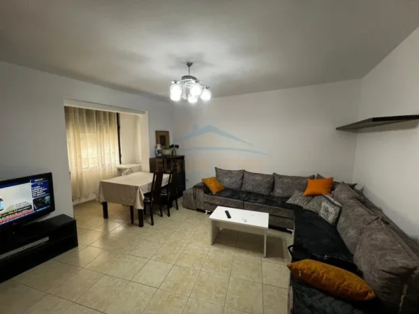 Tirane, jepet me qera apartament 2+1 Kati 5, 80 m² 450 € (Rruga Pandi Dardha, Laprake)