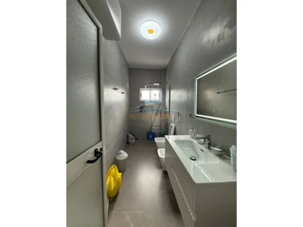 Tirane, jepet me qera apartament 2+1 Kati 6, 75 m² 550 € (Rruga Kongresi i Manastirit)