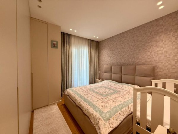 Tirane, shitet apartament 3+1 , 181 m² 355.000 € (Ish Fusha Aviacionit)