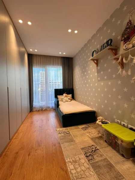 Tirane, shitet apartament 3+1 , 181 m² 355.000 € (Ish Fusha Aviacionit)