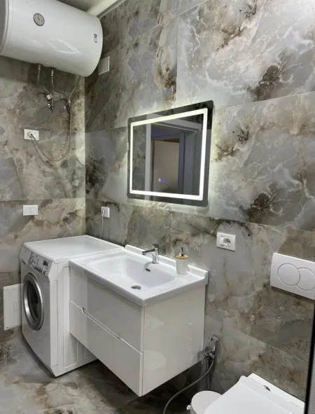 Tirane, jepet me qera apartament 2+1 Kati 5, 80 m² 750 € (Pran LSI-s)