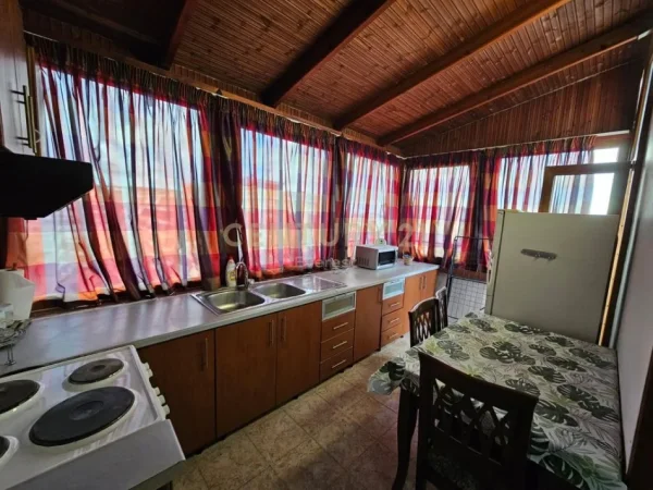 Tirane, jepet me qera apartament 2+1 Kati 8, 80 m² 525 € (rruga naim frasheri)