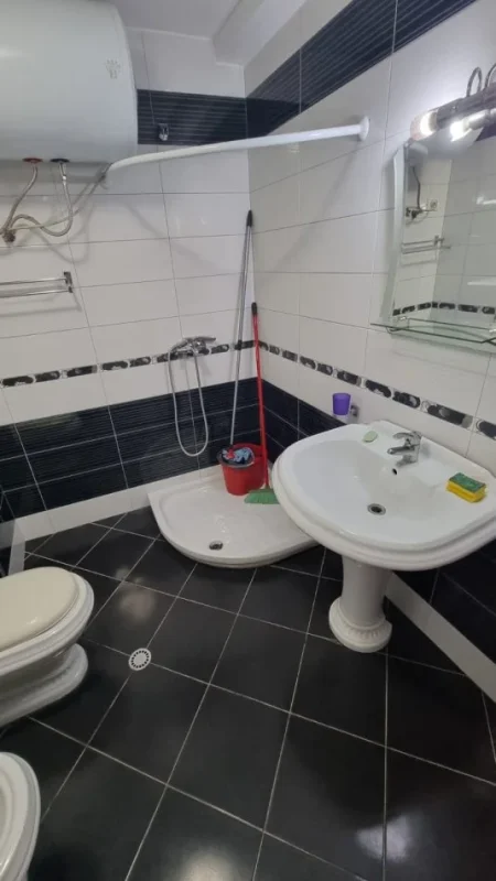 Tirane, jepet me qera apartament 1+1 Kati 5, 70 m² 550 € (Supermarket Viva Don Bosko)