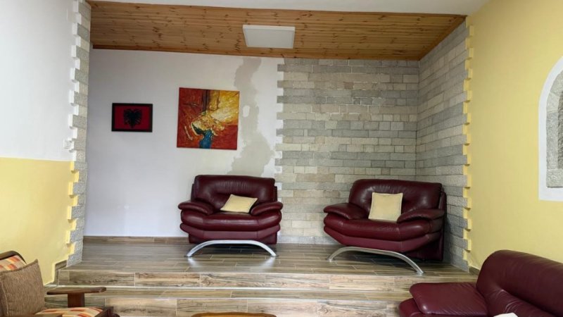 Gjirokaster, jepet me qera shtepi 2+1+Ballkon Kati 2, 100 m² 499 € (Lagjja Varosh)