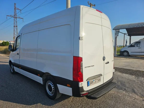 Kavaje, shes Furgon 2019 Mercedes-Benz Sprinter 314 CDI Euro 6 - Gjendje Super Nafte, e bardhë manuale Kondicioner 230.000 km