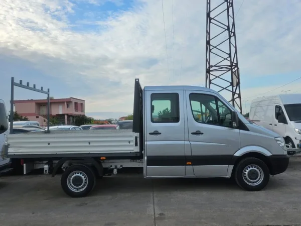 Kavaje, shes Kamioncine 2013 Mercedes-Benz Sprinter 316 CDI 163 KF 206.000 Km Nafte, gri e erret manuale Kondicioner