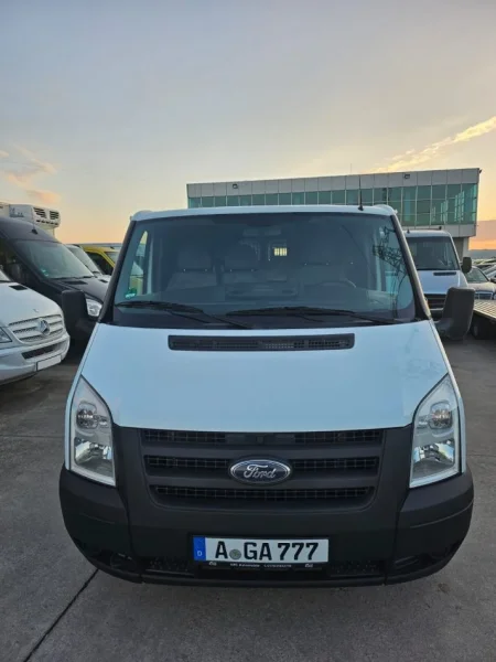 Kavaje, shes Furgon 2012 Ford Transit 2.2 TDCi 240.000 km Nafte, e bardhë manuale Kondicioner 240.000 km