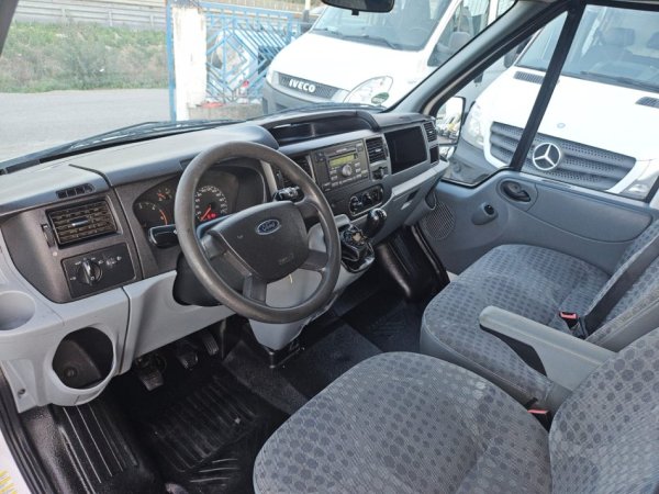 Kavaje, shes Furgon 2012 Ford Transit 2.2 TDCi 240.000 km Nafte, e bardhë manuale Kondicioner 240.000 km