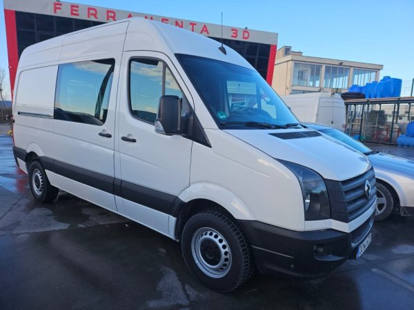 Kavaje, shes Furgon 2012 VW Crafter 2.0 TDI - 210.000 Km Nafte, e bardhë manuale Kondicioner 210.000 km 1 €