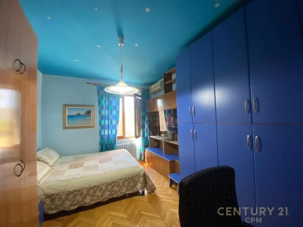 Tirane, jepet me qera apartament 2+1 Kati 3, 82 m² 750 € (Stadiumi Dinamo)