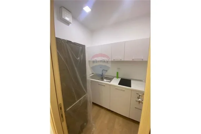 Tirane, shitet apartament 3+1+Ballkon Kati 5, 135 m² 228.000 € (Rruga Dritan Hoxha)