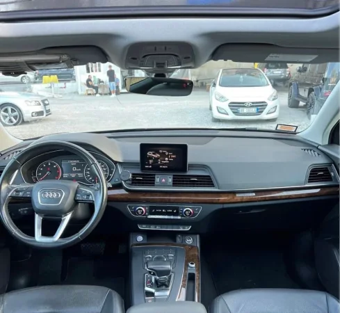 Shes Audi Q5 Benzin, 18.000 €
