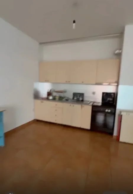 Tirane, jepet me qera apartament 2+1+Ballkon Kati 5, 110 m² 350 € Yzberisht