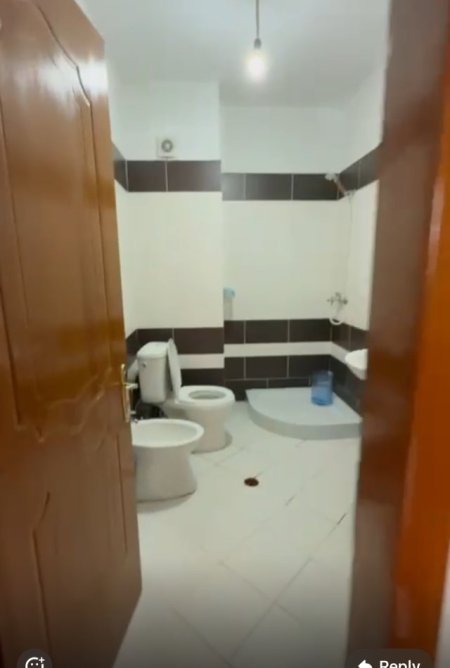 Tirane, jepet me qera apartament 2+1+Ballkon Kati 5, 110 m² 350 € Yzberisht