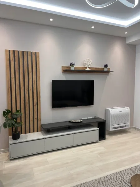 Tirane, jepet me qera apartament 1+1+Ballkon Kati 3, 67 m² 450 € (URBAN GATE ASTIR)