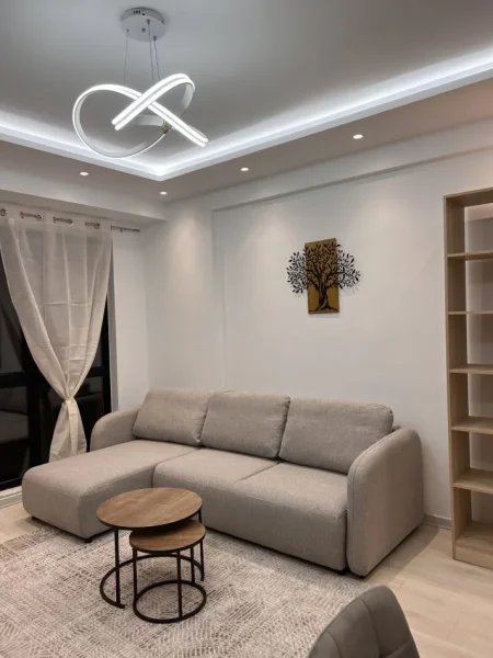 Tirane, jepet me qera apartament 1+1+Ballkon Kati 3, 67 m² 450 € (URBAN GATE ASTIR)