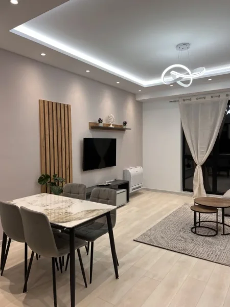 Tirane, jepet me qera apartament 1+1+Ballkon Kati 3, 67 m² 450 € (URBAN GATE ASTIR)