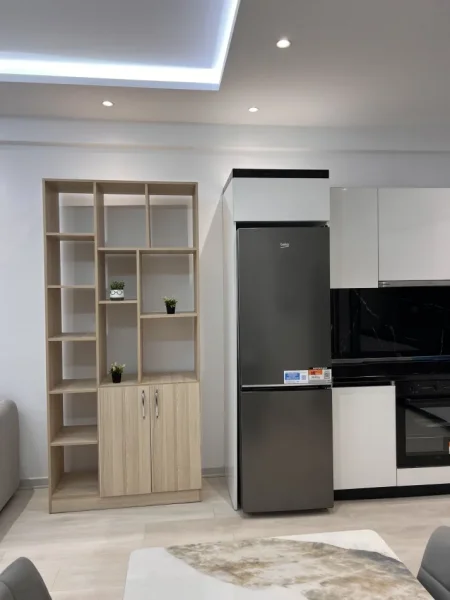 Tirane, jepet me qera apartament 1+1+Ballkon Kati 3, 67 m² 450 € (URBAN GATE ASTIR)