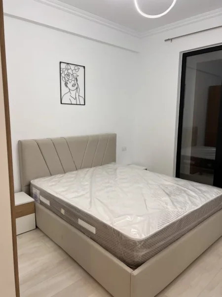 Tirane, jepet me qera apartament 1+1+Ballkon Kati 3, 67 m² 450 € (URBAN GATE ASTIR)