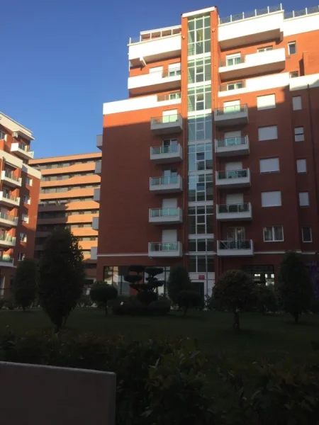Tirane, jepet me qera apartament 1+1+Ballkon Kati 4, 60 m² 500 € (ASTIR sima com)