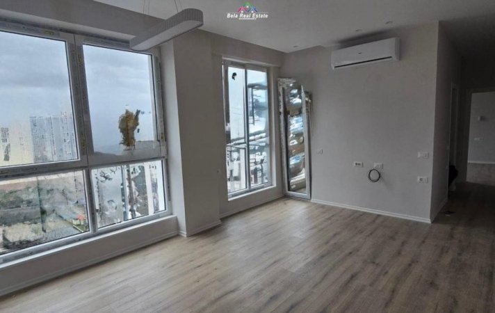 Tirane, jepet me qera Kati 6, 60 m² 700 € (Rruga Viktor Efitimu)