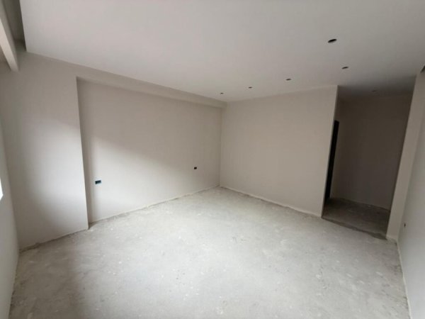 Tirane, shes apartament 3+1+Ballkon Kati 7, 152 m² 245.000 € (Astir)