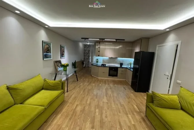 Tirane, jepet me qera apartament 1+1 Kati 2, 77 m² 950 € (Rruga Shyqyri Brari)