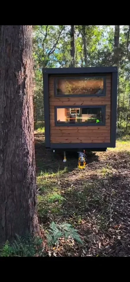 Tirane, shes shtepi 1+1 Kati 1, 35 m² (nikolle mekjashi)