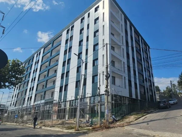 Tirane, shitet apartament 2+1 , 105 m² 123.500 € (Paskuqan)