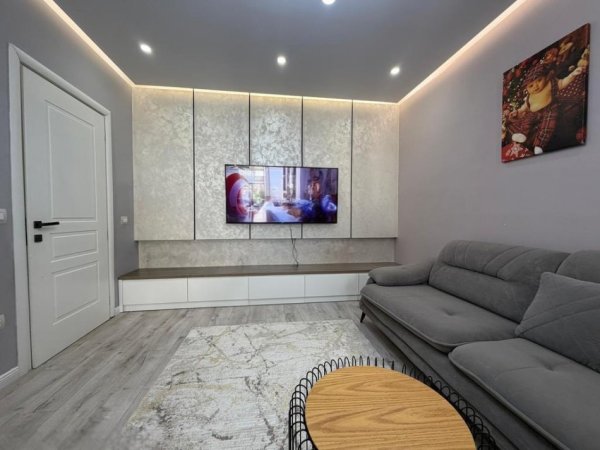 Tirane, shes apartament 2+1+Aneks+Ballkon , 110 m² 165.000 € 