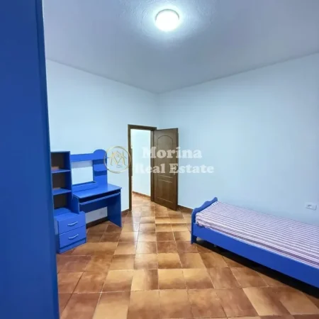 Tirane, jepet me qera shtepi 2+1 Kati 1, 120 m² 450 € (Laprake)