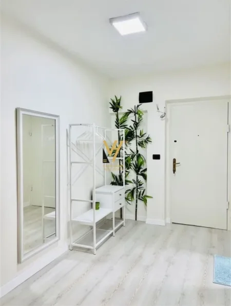 Tirane, jepet me qera apartament 1+1+Ballkon Kati 3, 55 m² 600 € (STADIUMI DINAMO)