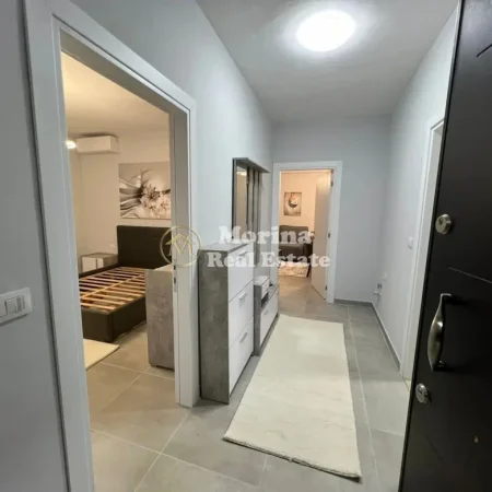 Tirane, jepet me qera apartament 1+1 Kati 4, 72 m² 600 € (Liqeni i Thate)