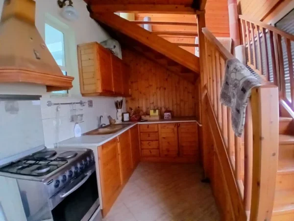 Tirane, jepet me qera apartament 2+1+Ballkon Kati 5, 105 m² 500 € (Shkolla cajupi)