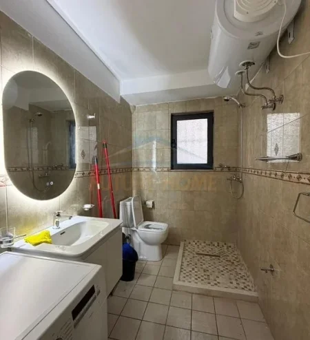 Tirane, jepet me qera apartament 2+1 Kati 2, 71 m² 550 € (oxhaku)