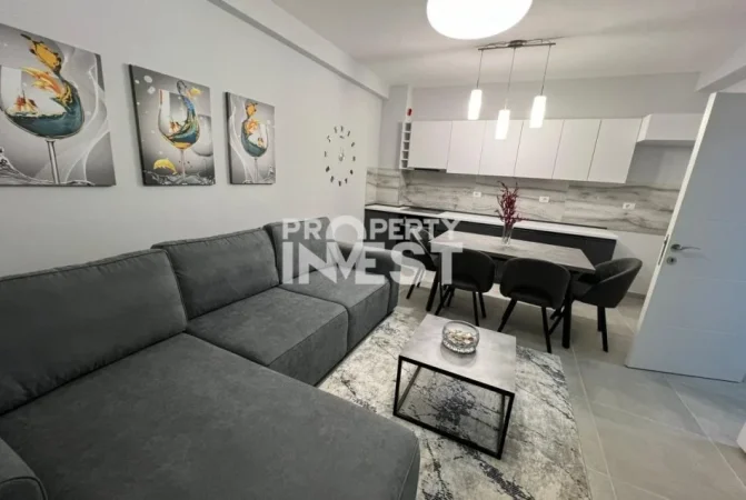 Tirane, jepet me qera apartament 1+1 Kati 4, 72 m² 620 € (Rruga e Ullishtes)