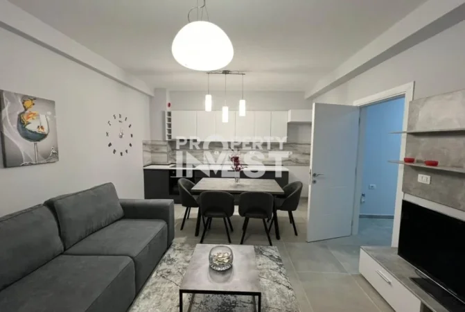 Tirane, jepet me qera apartament 1+1 Kati 4, 72 m² 620 € (Rruga e Ullishtes)