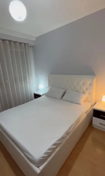 Tirane, jepet me qera apartament 1+1 Kati 4, 73 m² 650 € (Delijorgji)