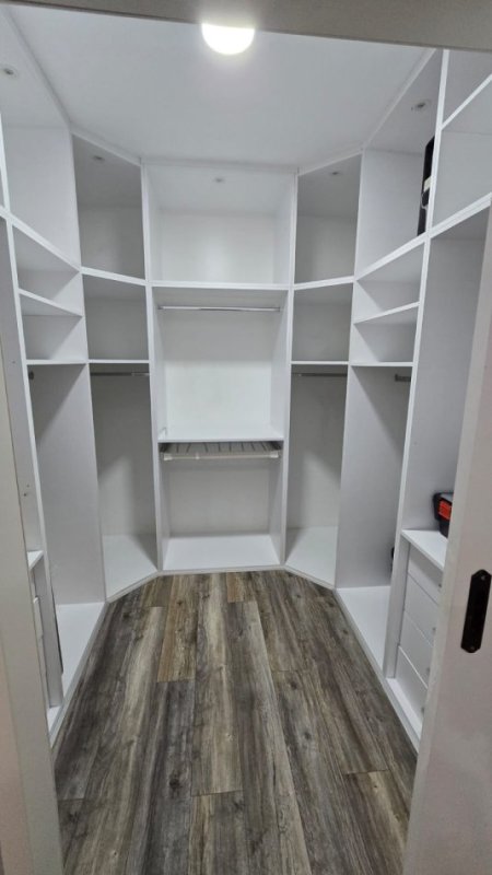 Tirane, jepet me qera apartament 2+1+Ballkon Kati 2, 115 m² 650 € (Sauk /Rr.Xhebrahimet)