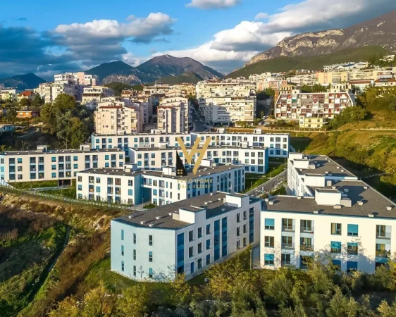 Tirane, shitet apartament 1+1+Ballkon Kati 2, 57 m² 85.000 € (FRESK)