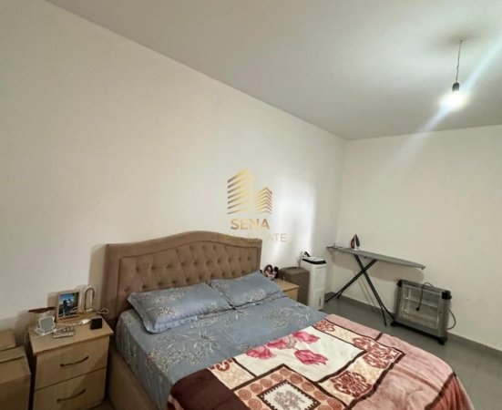 Tirane, jepet me qera apartament 2+1+Ballkon Kati 2, 100 m² 400 € (Kinostudio)
