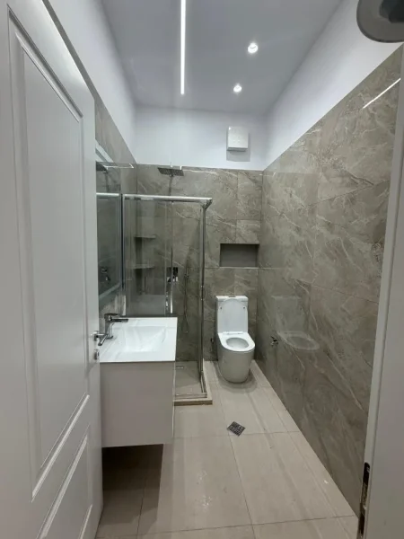 Tirane, shitet apartament 2+1 Kati 2, 76 m² 125.000 € (Rruga Loni Ligori)