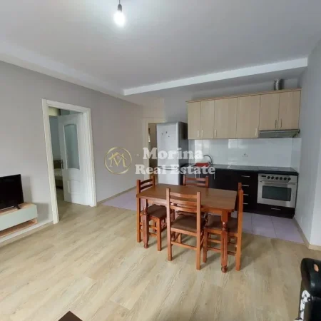 Tirane, jepet me qera shtepi 2+1 Kati 0, 90 m² 350 € (Sauk)